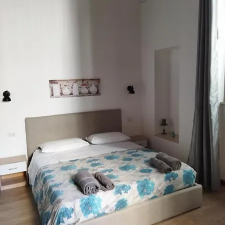 Guest house Largo Otranto - *