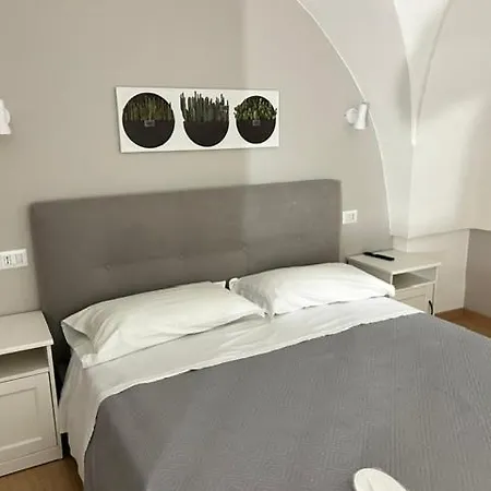 Largo Otranto - 4* Brindisi